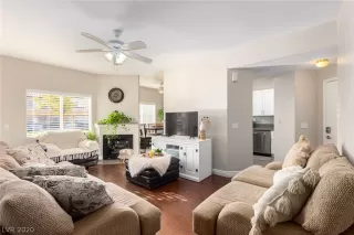 Photo #3: 2242161 Listing