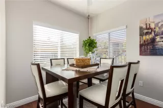 Photo #6: 2242161 Listing