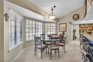 Photo #4: 2242171 Listing 