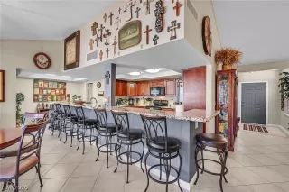 Photo #5: 2242171 Listing 