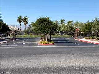 Photo #4: 2242207 Listing 