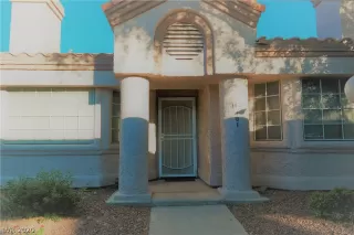 Photo #1: 2242217 Listing