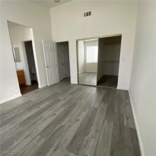 Photo #6: 2242256 Listing