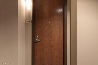 Photo #2: 2242264 Listing