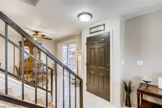 Photo #2: 2242296 Listing