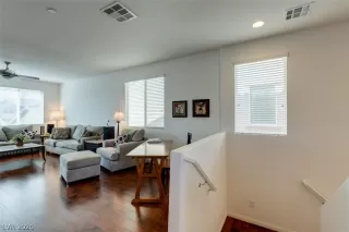 Photo #3: 2242307 Listing