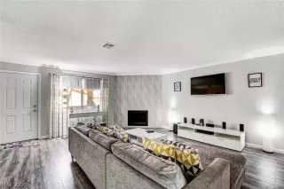 Photo #3: 2242325 Listing 