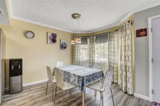 Photo #5: 2242325 Listing 