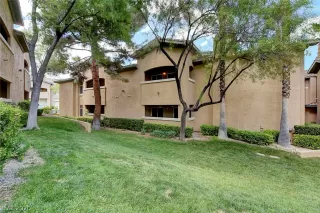 Photo #2: 2242335 Listing