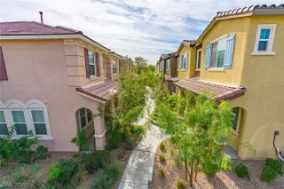 Photo #1: 2242343 Listing