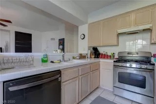 Photo #3: 2242375 Listing 