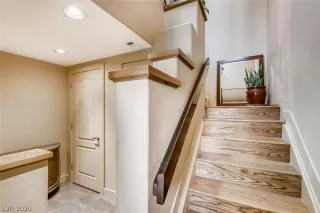 Photo #1: 2242401 Listing 