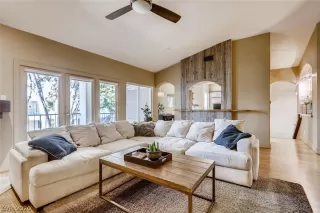 Photo #2: 2242401 Listing 