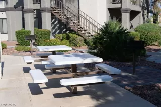 Photo #2: 2242416 Listing