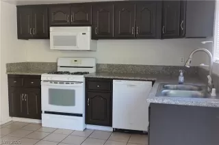 Photo #3: 2242437 Listing 