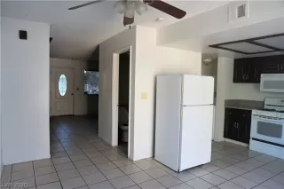 Photo #4: 2242437 Listing 