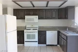 Photo #5: 2242437 Listing 