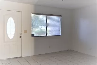 Photo #6: 2242437 Listing 