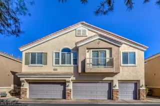 Photo #1: 2242464 Listing