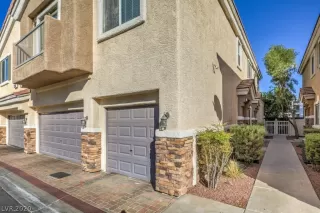 Photo #2: 2242464 Listing