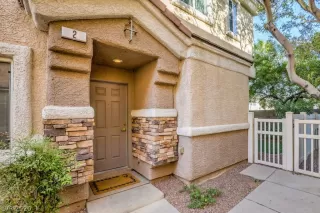 Photo #3: 2242464 Listing