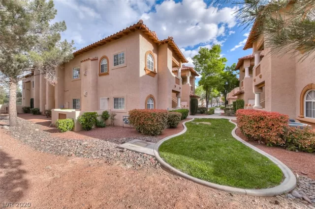 MLS: 2242499 Condo For Sale