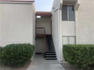 Photo #2: 2242532 Listing