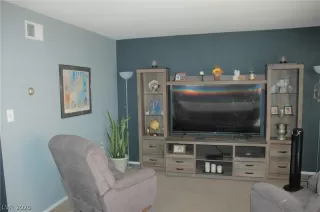 Photo #5: 2242532 Listing