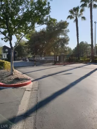 Photo #2: 2242558 Listing 