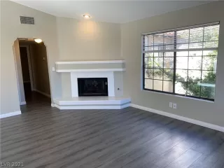 Photo #6: 2242574 Listing 