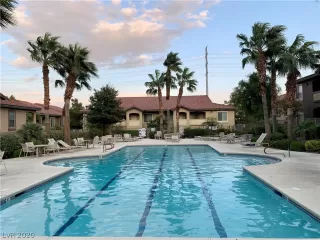 Photo #2: 2242592 Listing