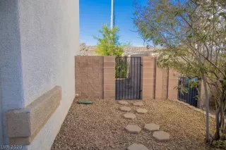 Photo #3: 2242606 Listing 