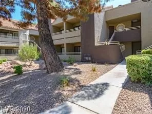 Photo #2: 2242611 Listing