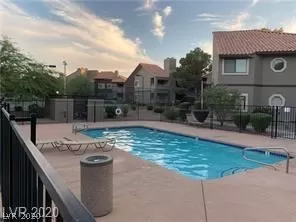 Photo #4: 2242611 Listing