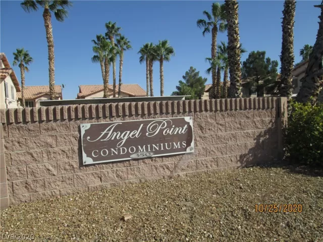MLS: 2242632 Condo For Sale