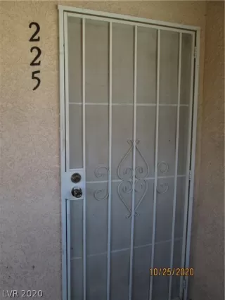 Photo #2: 2242632 Listing 