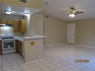 Photo #4: 2242632 Listing 