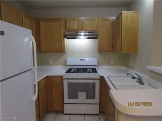 Photo #6: 2242632 Listing 