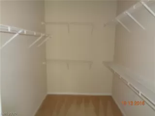 Photo #2: 2242639 Listing