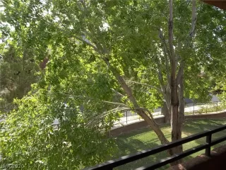 Photo #1: 2242645 Listing 