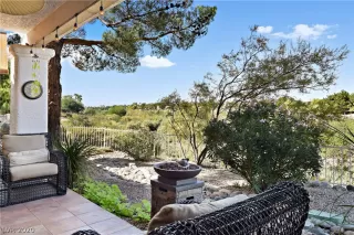 Photo #1: 2242649 Listing