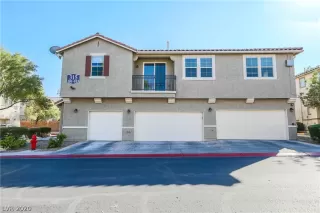 Photo #1: 2242686 Listing