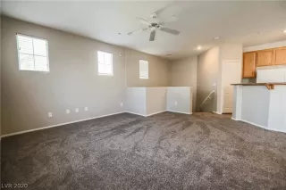 Photo #6: 2242686 Listing