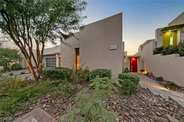 MLS: 2242711 Condo For Sale