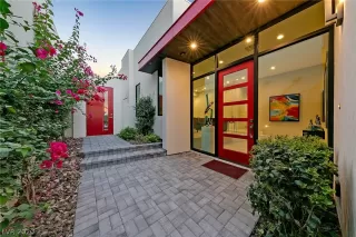 Photo #1: 2242711 Listing 