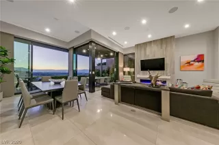 Photo #4: 2242711 Listing 