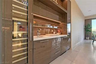 Photo #5: 2242711 Listing 