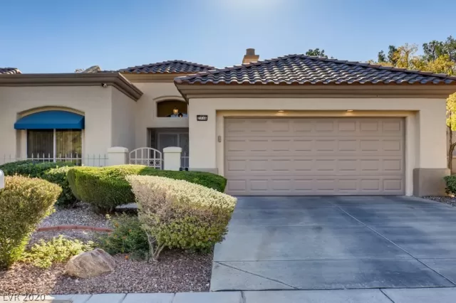 MLS: 2242722 Condo For Sale