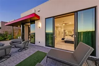 Photo #5: 2242724 Listing