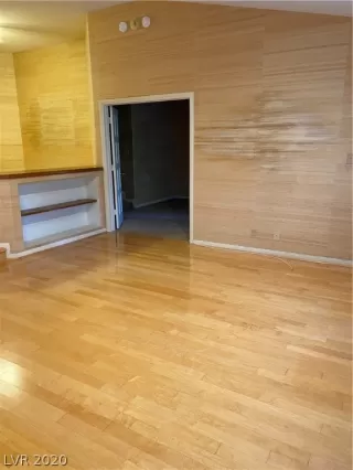 Photo #5: 2242749 Listing 